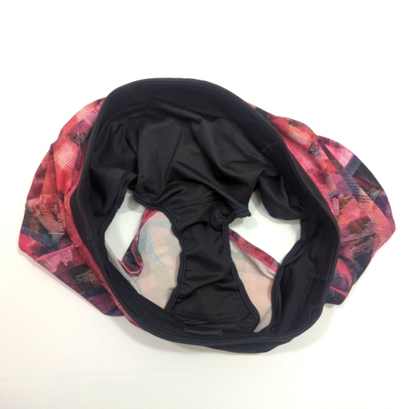 Lululemon Speed Up Shorts - Picture 6 of 8